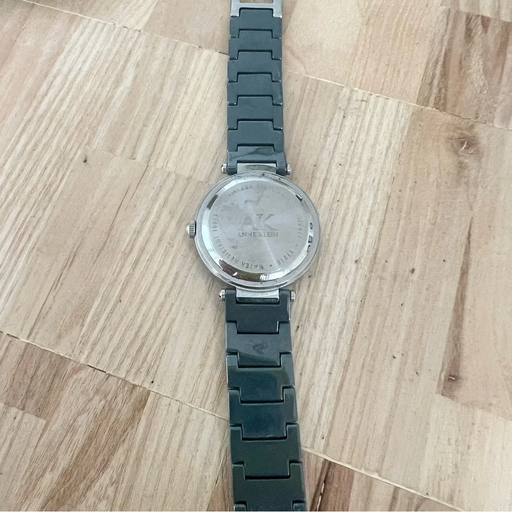 Anne Klein ladies blue mother of pearl dial ceramic dress watch NEW BATTERY